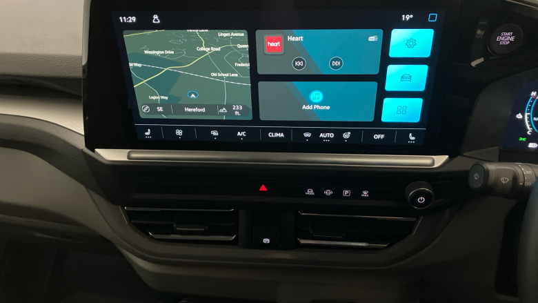 Volkswagen Transporter T32 Swb Electric 160kW 65kWh Commerce Pro Van Auto